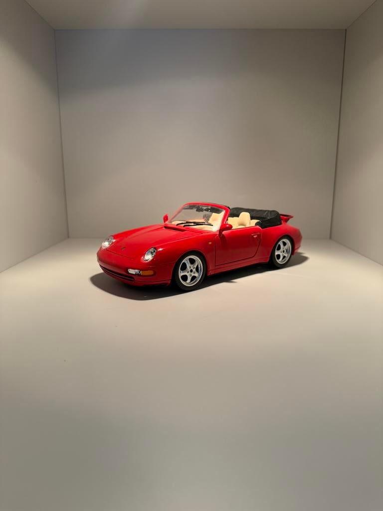 Bburago Porsche Carrera 911 1993 1:18, Hobby en Vrije tijd, Modelauto's | 1:18, Ophalen, Burago