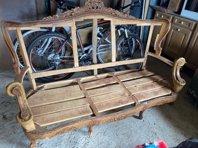 Carcasse de fauteuil à garnir, Enlèvement
