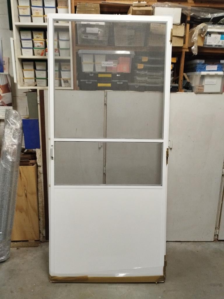 Te koop witte Alu vliegendeur ( geen koerierdiensten), Enlèvement, Utilisé, Métal, Porte moustiquaire