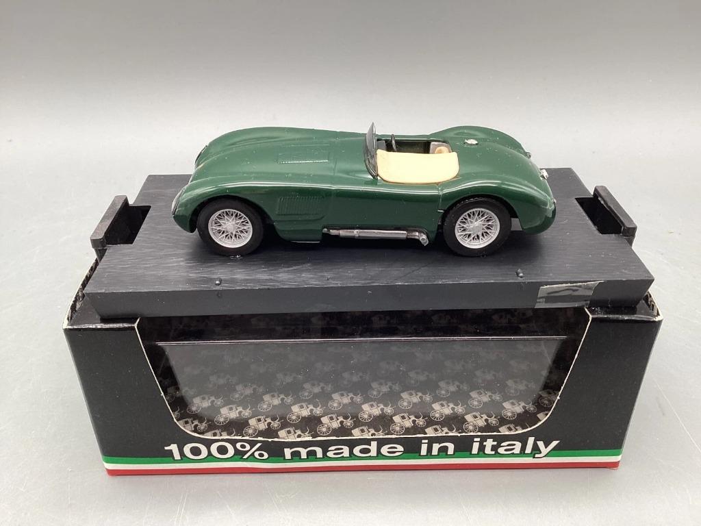 1:43 Brumm R360-01 Jaguar C-Type RHD donkergroen, Ophalen of Verzenden, Zo goed als nieuw, Auto