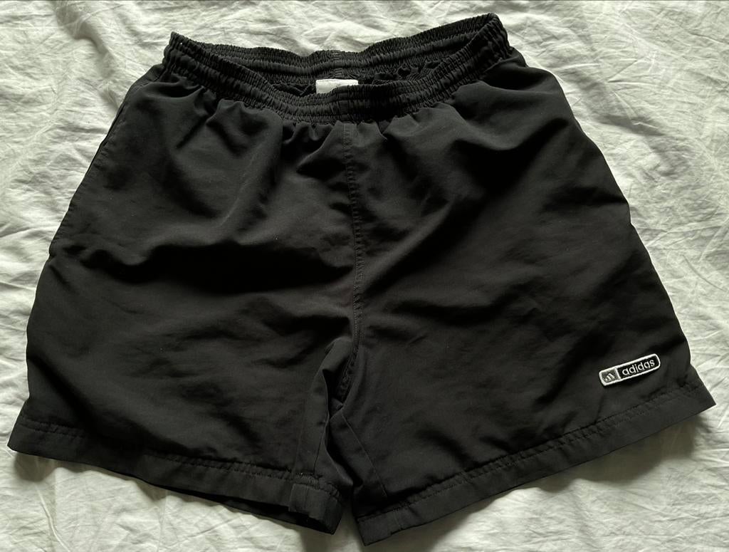 Adidas, short de bain ou short de sport noir, Enfants & Bébés, Vêtements enfant | Taille 176, Enlèvement ou Envoi, Adidas, Vêtements de sport ou Maillots de bain