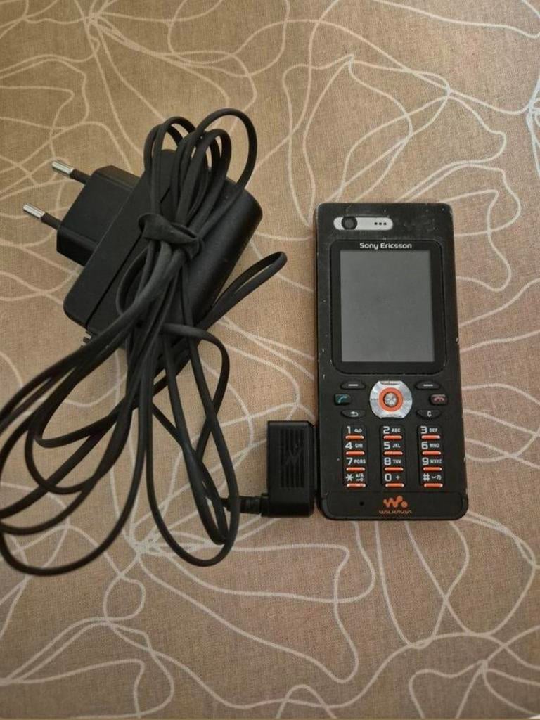 Sony Ericsson W880I, Enlèvement
