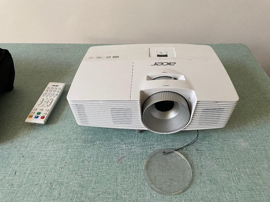 acer videoprojector, Audio, Tv en Foto, Beamers, Ophalen, Zo goed als nieuw