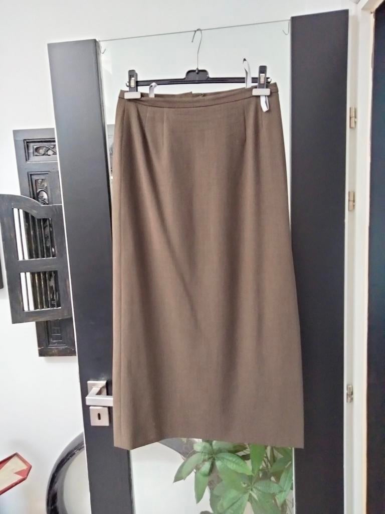 Olijfgroene maxi rok.lengte 92 cm.maat 40.merk Jobis, Kleding | Dames, Ophalen of Verzenden, Zo goed als nieuw, Maat 38/40 (M)