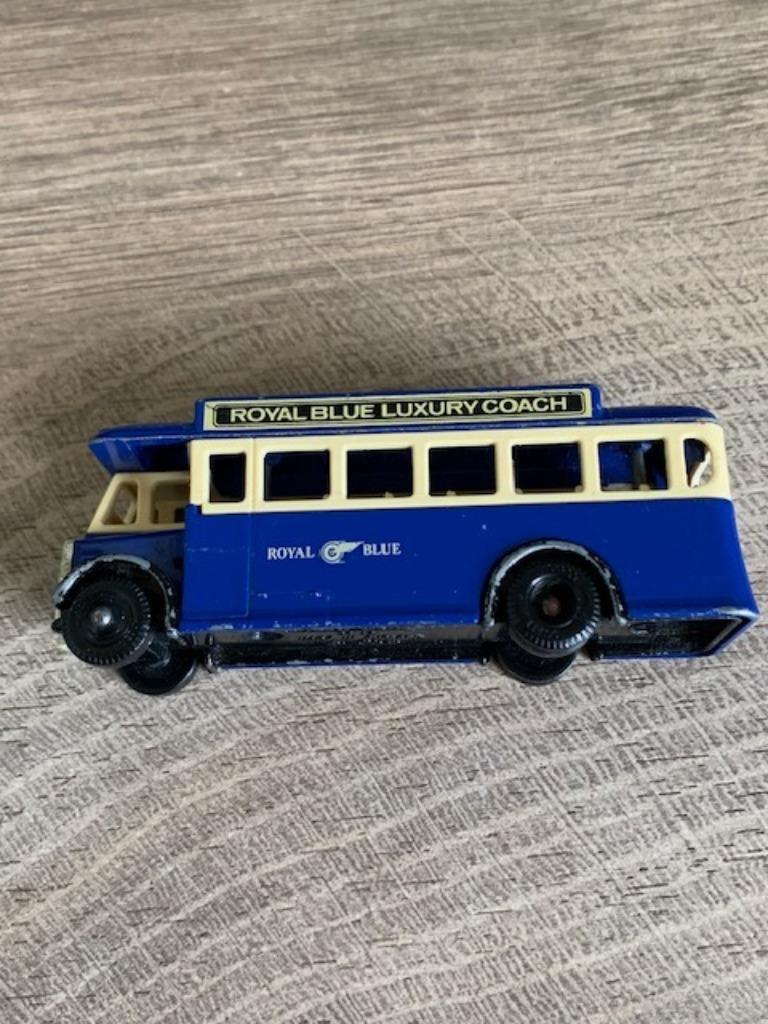Royal Blue Luxury Coach - Days Gone - Lledo, Ophalen of Verzenden
