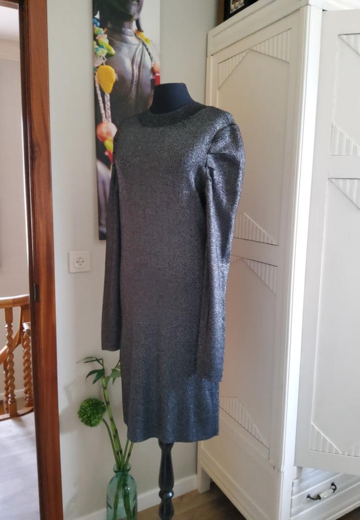 Jurk zilver grijs rekbaar nieuwe collectie, Kleding | Dames, Maat 42/44 (L), Nieuw, Ophalen of Verzenden, Costes