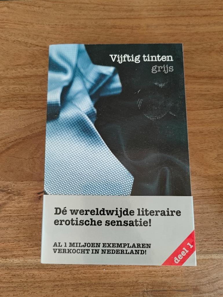 E.L. James - Vijftig tinten grijs, Boeken, Ophalen of Verzenden, Zo goed als nieuw