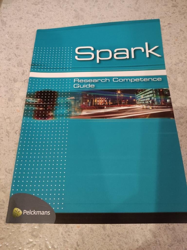Spark research competence guide, Ophalen of Verzenden, Zo goed als nieuw, ASO, Engels