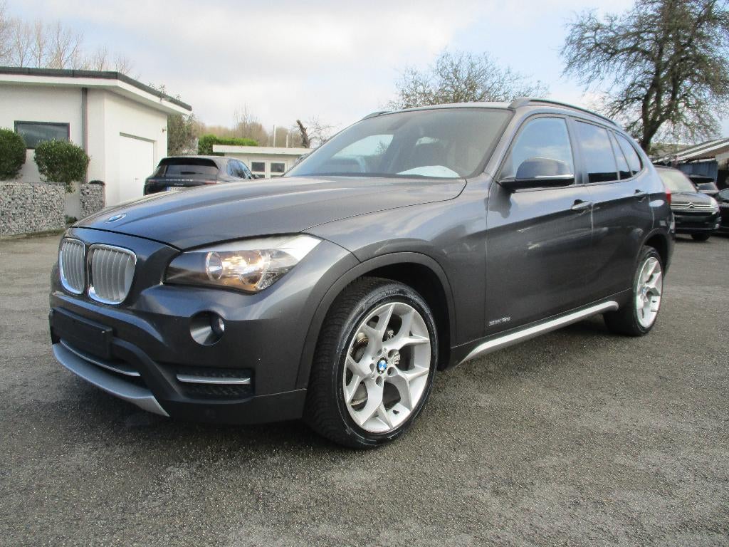 BMW X1 18d Sdrive/Automaat/Navi/Leder/163.000km, Auto's, BMW, Euro 5, Achterwielaandrijving, 1995 cc, Zwart