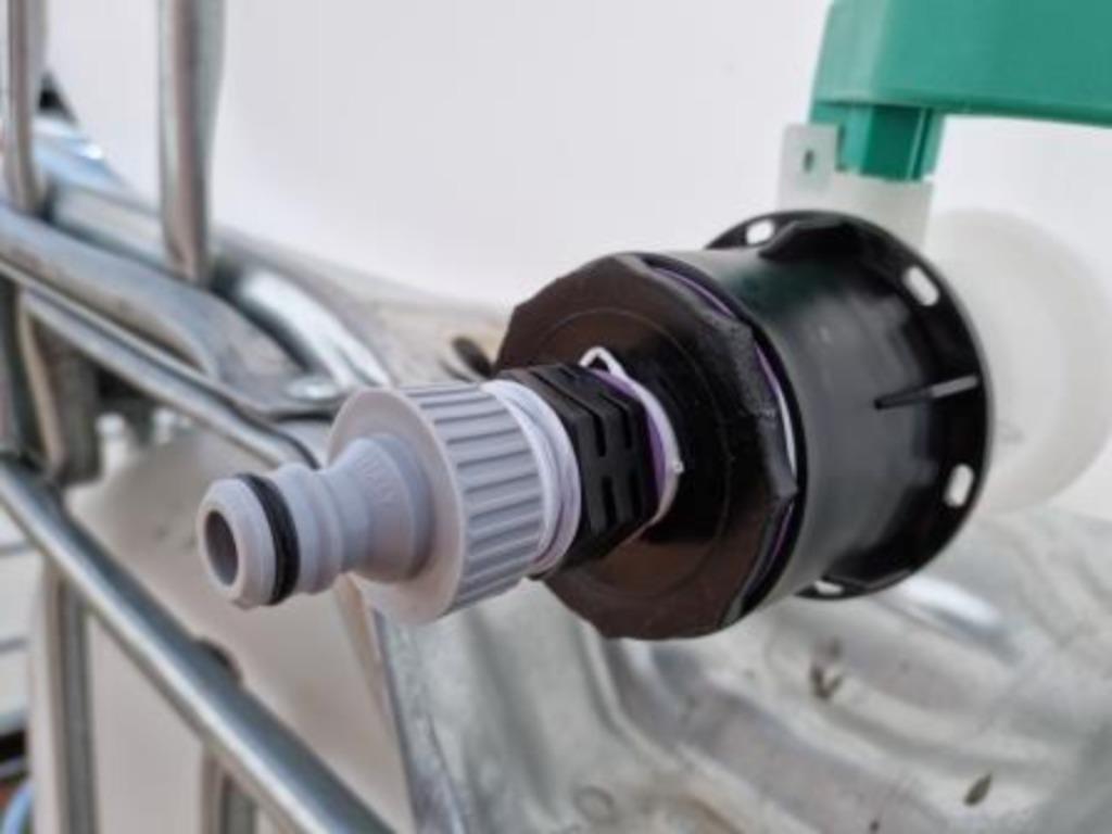 Adapter met gardena koppeling ( Ibc containers,Tonnen,Vaten), Ophalen, Nieuw, Kunststof