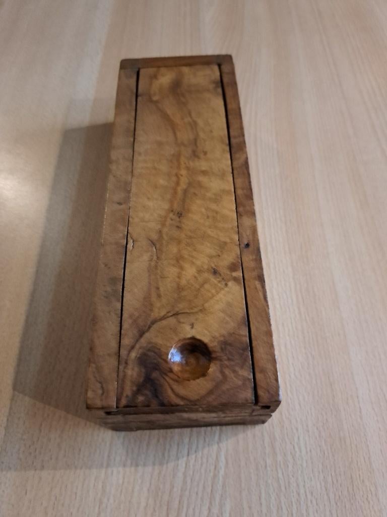 Ancien jeu de dominos en bois dans élégant coffret, Enlèvement, Utilisé