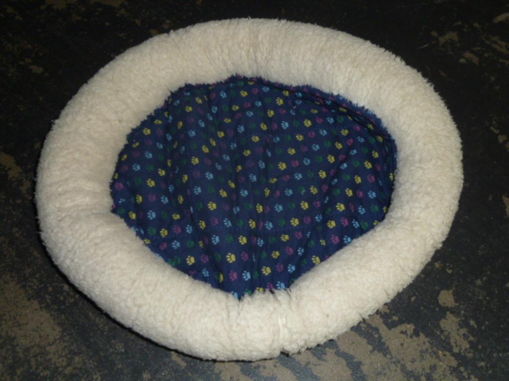 Panier lit pour chat ou pt chien dim. ext.40 cm int. 28 cm, Enlèvement, Comme neuf, Polyester