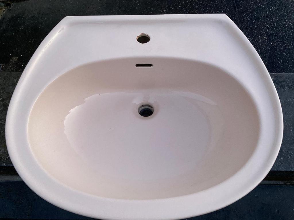 Retro lichtroze wasbak badkamer, Huis en Inrichting, Badkamer | Badkamermeubels, Ophalen, Zo goed als nieuw