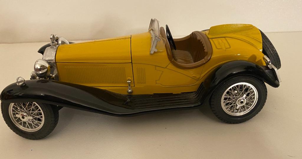 Model van de Alfa Romeo Spider 2300 (1932) 1/18, Ophalen of Verzenden, Zo goed als nieuw, Auto, Burago