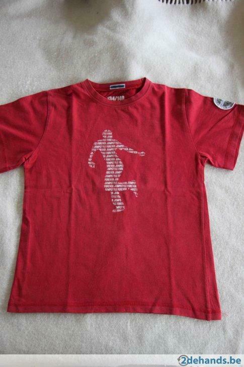 Rode jongens shirt met jump tekening, Maat: 8à 9jaar, MET, Gebruikt, Ophalen of Verzenden, Shirt of Longsleeve