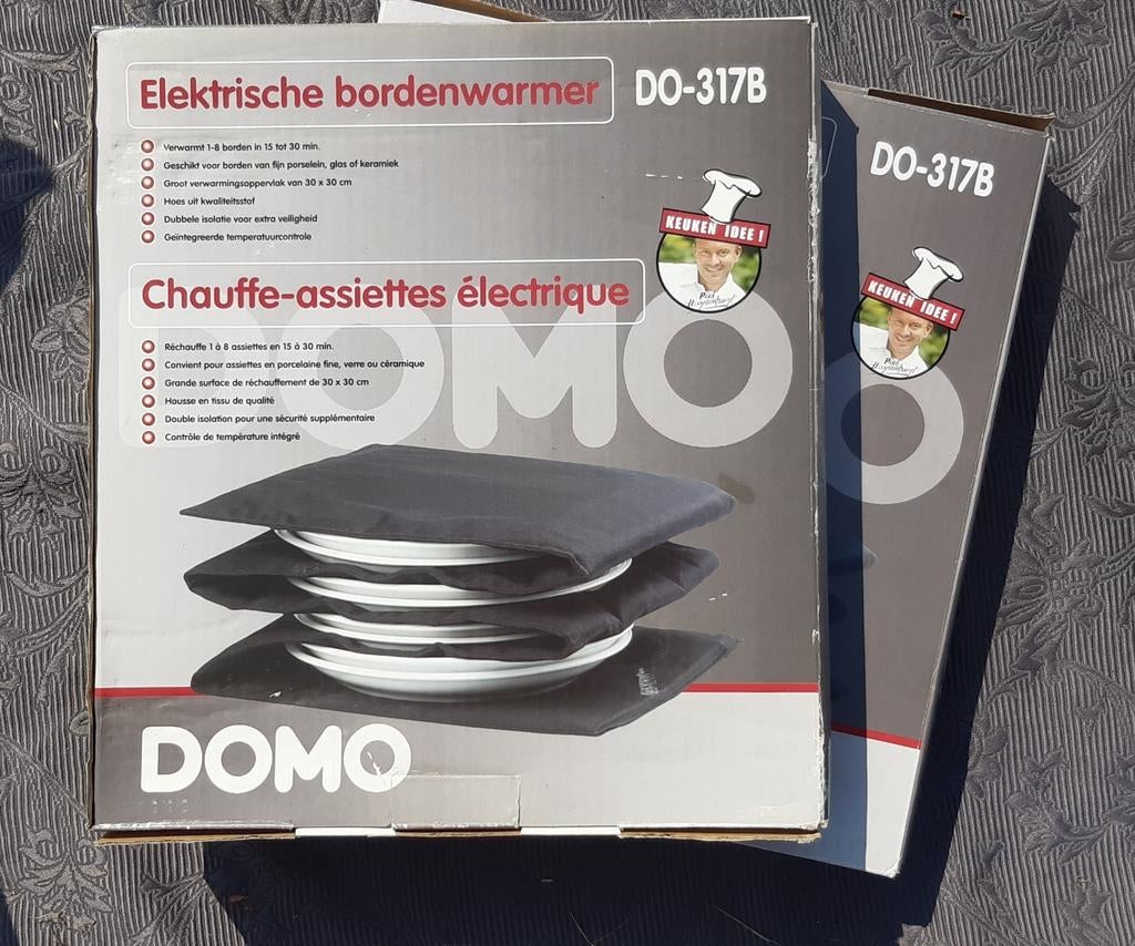 Bordenverwarmer. Domo. 2 stuks., Ophalen, Zo goed als nieuw
