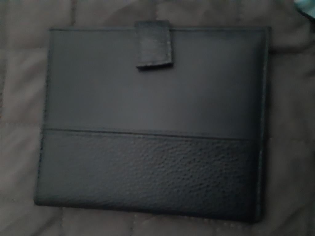 2 Zwarte portefeuille's in namaak leer., Handtassen en Accessoires, Portemonnees, Ophalen of Verzenden, Zo goed als nieuw, Zwart