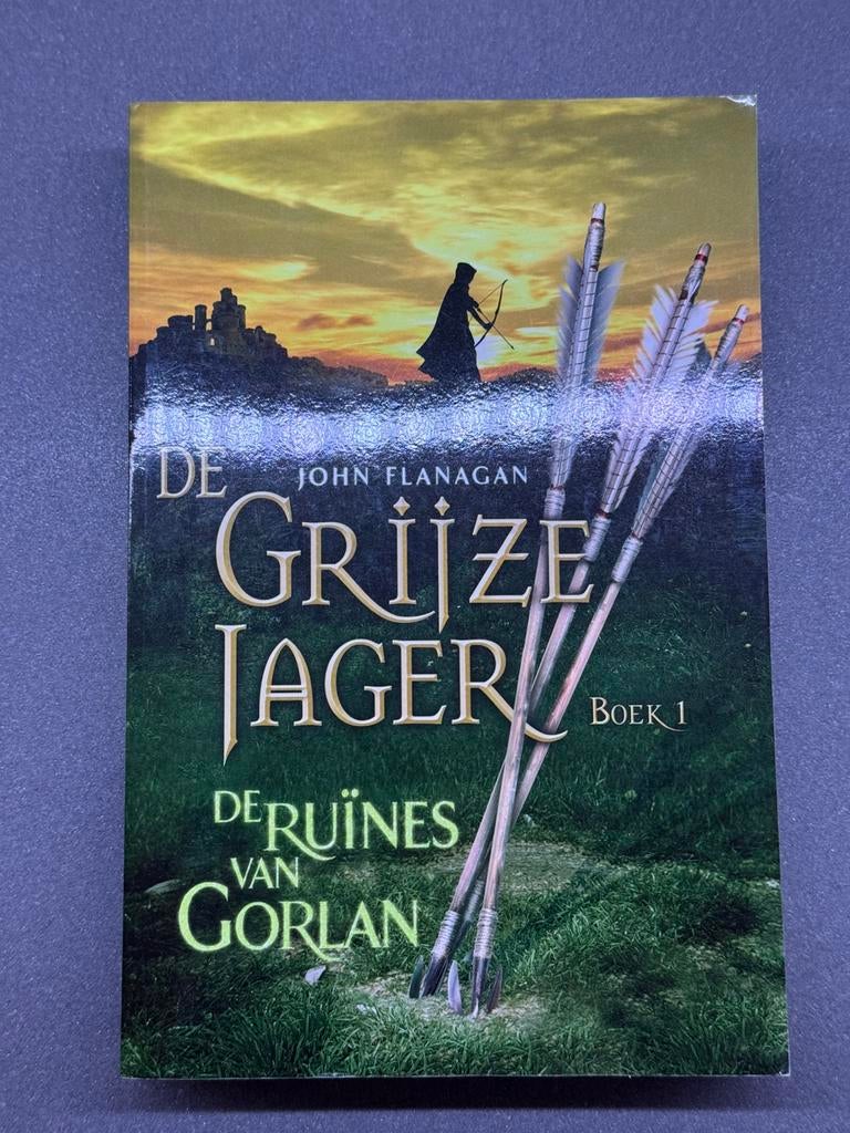 John Flanagan - De ruïnes van Gorlan, Boeken, Ophalen of Verzenden, Zo goed als nieuw, John Flanagan