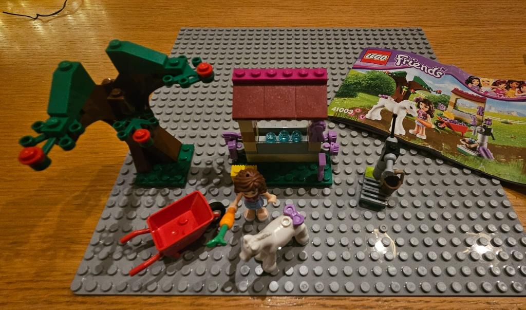 Lego Friends 41003 Olivia's veulentje, Kinderen en Baby's, Speelgoed | Duplo en Lego, Zo goed als nieuw, Lego, Complete set, Ophalen