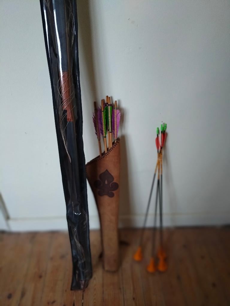 Longbow met pijlen & pijlenkoker, Sport en Fitness, Handboogschieten, Ophalen, Gebruikt, Longbow