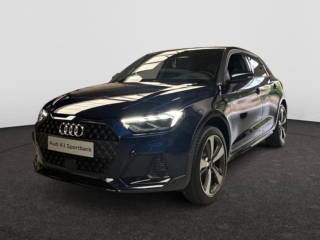 Audi A1 Allstreet Audi A1 allstreet Business Edition 30 TFSI, Auto's, Audi, Automaat, Navigatiesysteem, Zilver of Grijs, Stadsauto