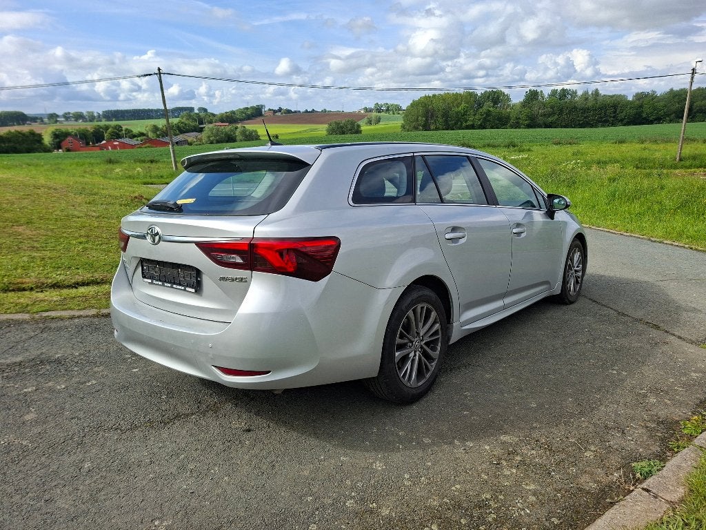 Toyota Avensis break 16 d4d 10/2016 euro 6, Autos, Toyota, Avensis, Entreprise, Boîte manuelle, Electronic Stability Program (ESP)