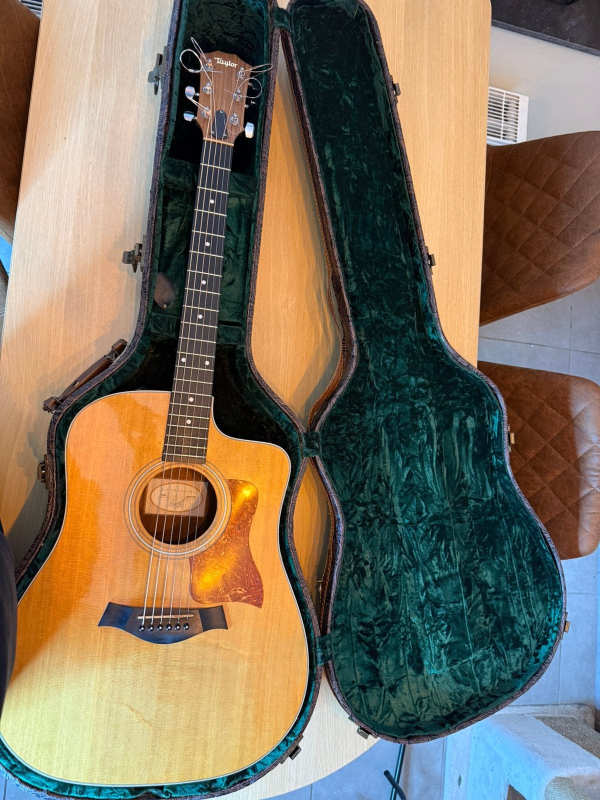 Taylor Ce 210, Muziek en Instrumenten, Ophalen, Gebruikt