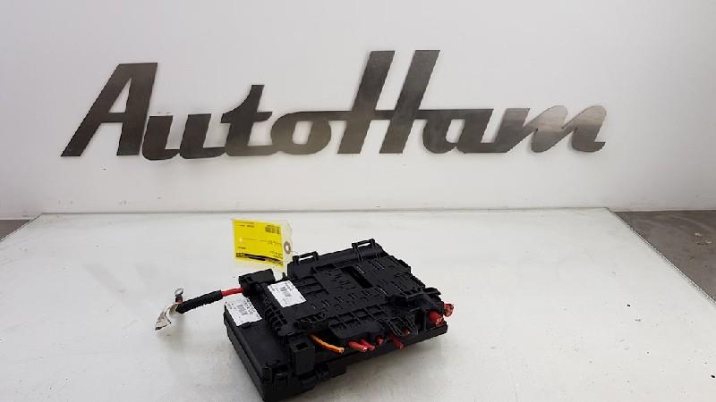 BOITIER FUSIBLES Volvo V60 I (FW / GW) (|30659092|), Utilisé, Volvo
