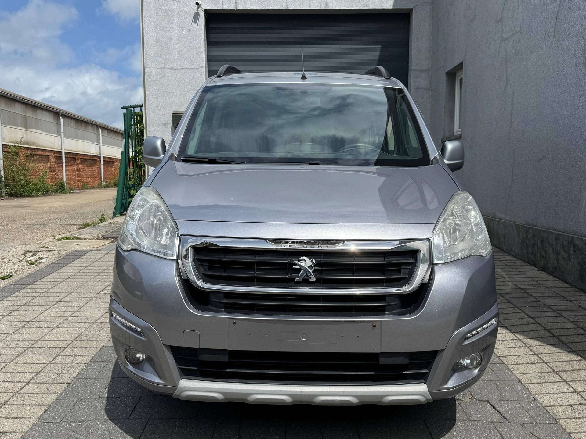Peugeot Partner Partner Tepee 1.2 PureTech Style S AIRCO 5 P, Auto's, Gebruikt, Euro 6, 1199 cc, Bedrijf