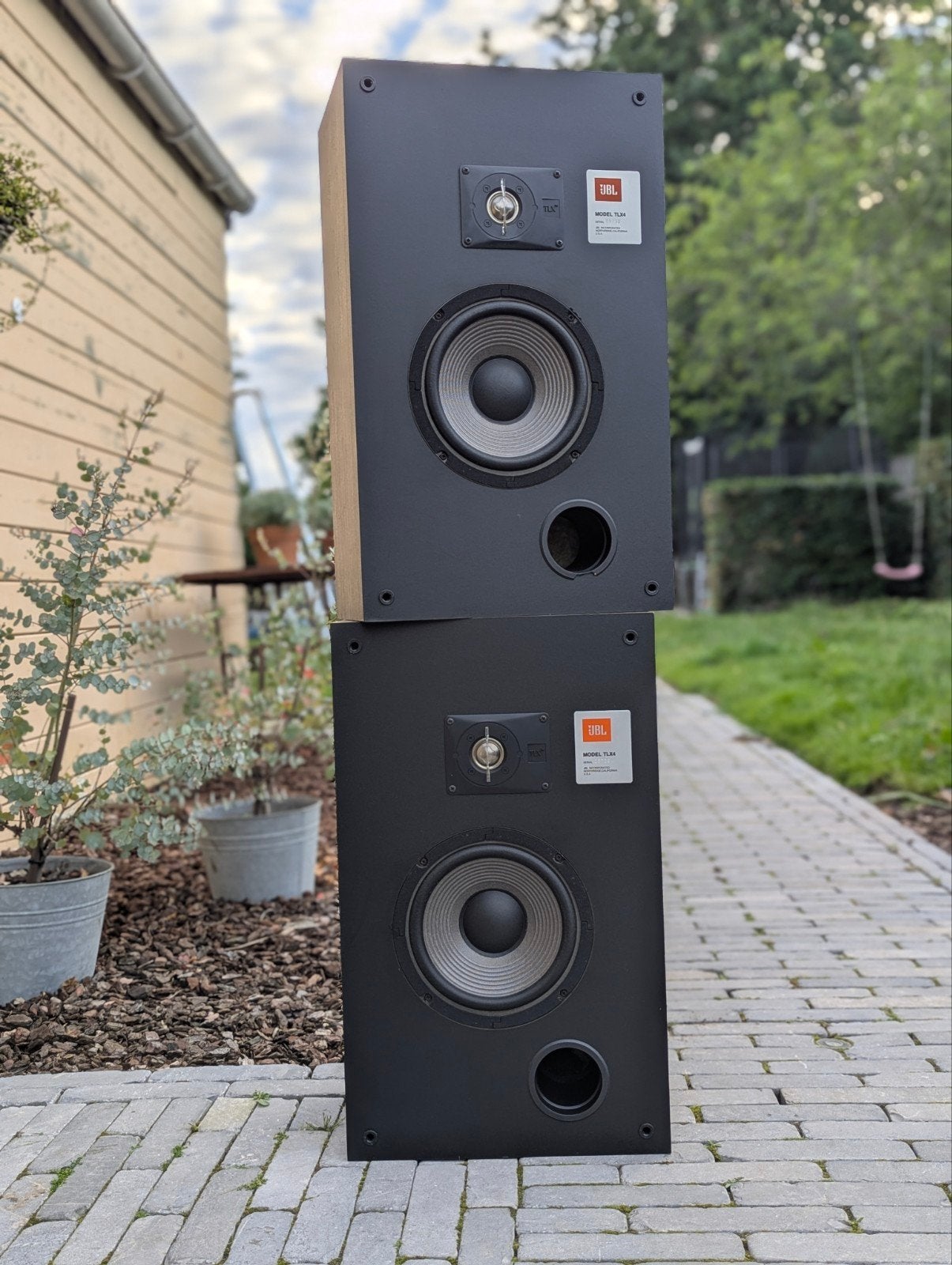 JBL luidsprekers, Ophalen, JBL