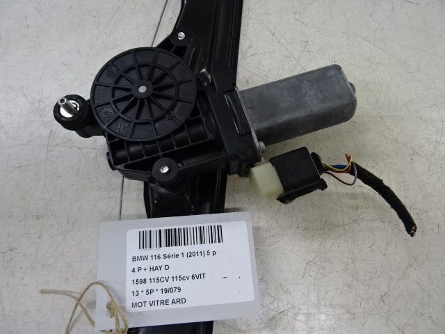 MOTOR RAAMMECHANIEK RECHTS ACHTER BMW 1 serie (F20), Gebruikt, Achter, BMW, Petuelring 130
80809  München, DE