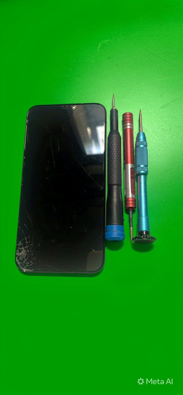 Emplacement ecran iphone 16 pro prix 75€, Enlèvement ou Envoi, Comme neuf