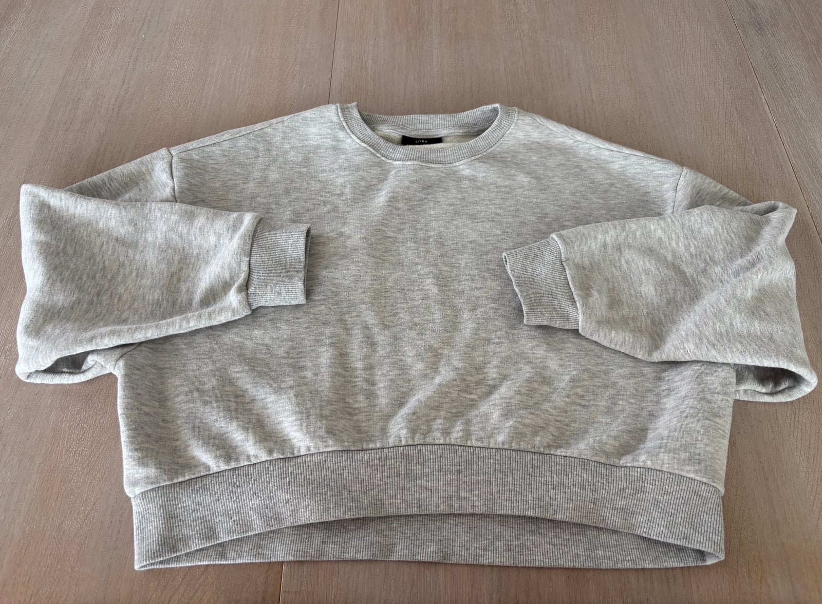Licht grijze sweater meisjes XS, Vêtements | Femmes, Vêtements de Bain & Maillots de Bain, Enlèvement, Porté, Gris, Autres types