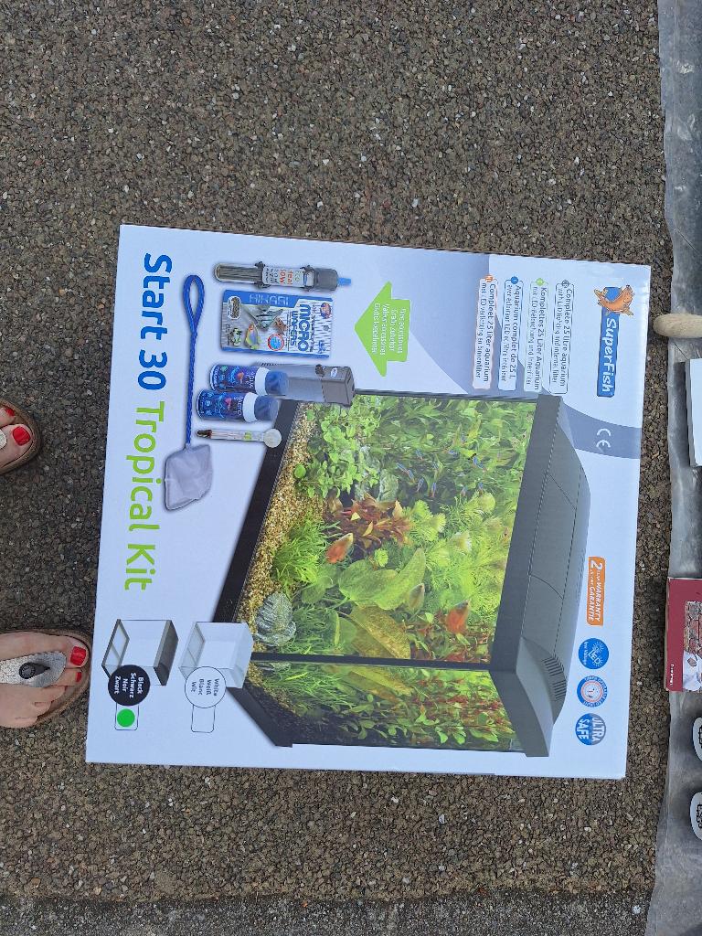 Aquarium 25 litres avec lampe superfish, Aquarium vide, Comme neuf, Enlèvement, Superfish