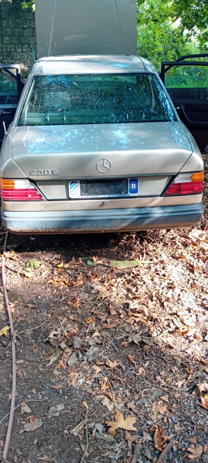 Mercedes w124 230 essence ke  jetronic  1986, Autos, Achat, Essence, Particulier, Radio