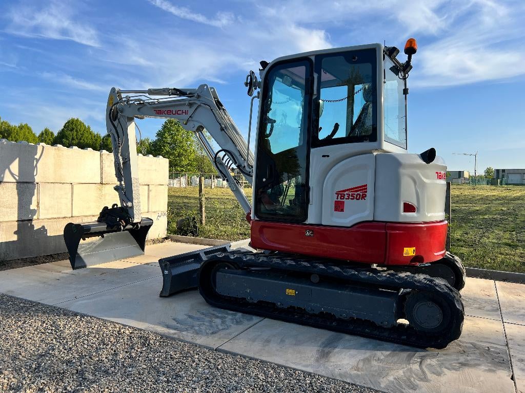 Takeuchi TB350R minigraver, Enlèvement, Excavatrice