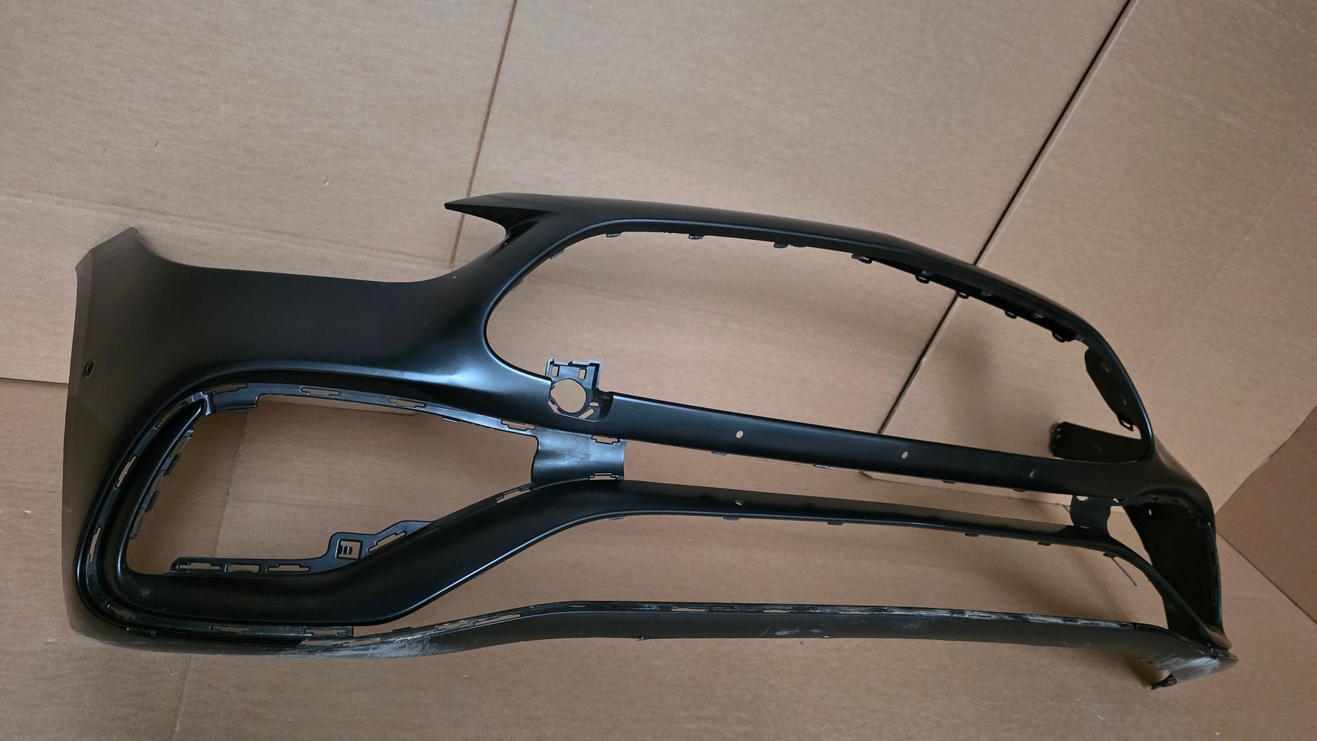Voorbumper Mercedes C Klasse W206 AMG ORGINEEL A2068858401, Origine de la pièce connue, Utilisé, -, Avant
