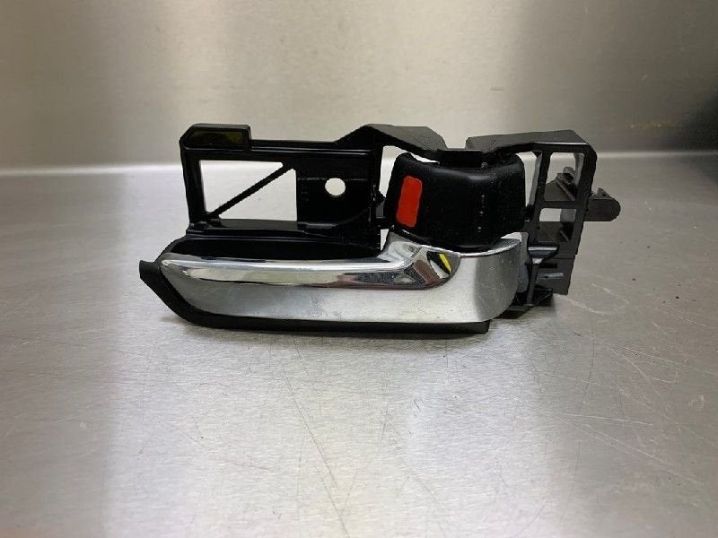 PORTIERGREEP BUITEN RECHTS VOOR Suzuki Ignis (MF), Gebruikt, Voor, Suzuki