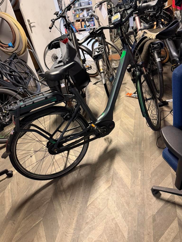 e bike Cube, Fietsen en Brommers, Elektrische fietsen, Ophalen of Verzenden, Zo goed als nieuw, Cube