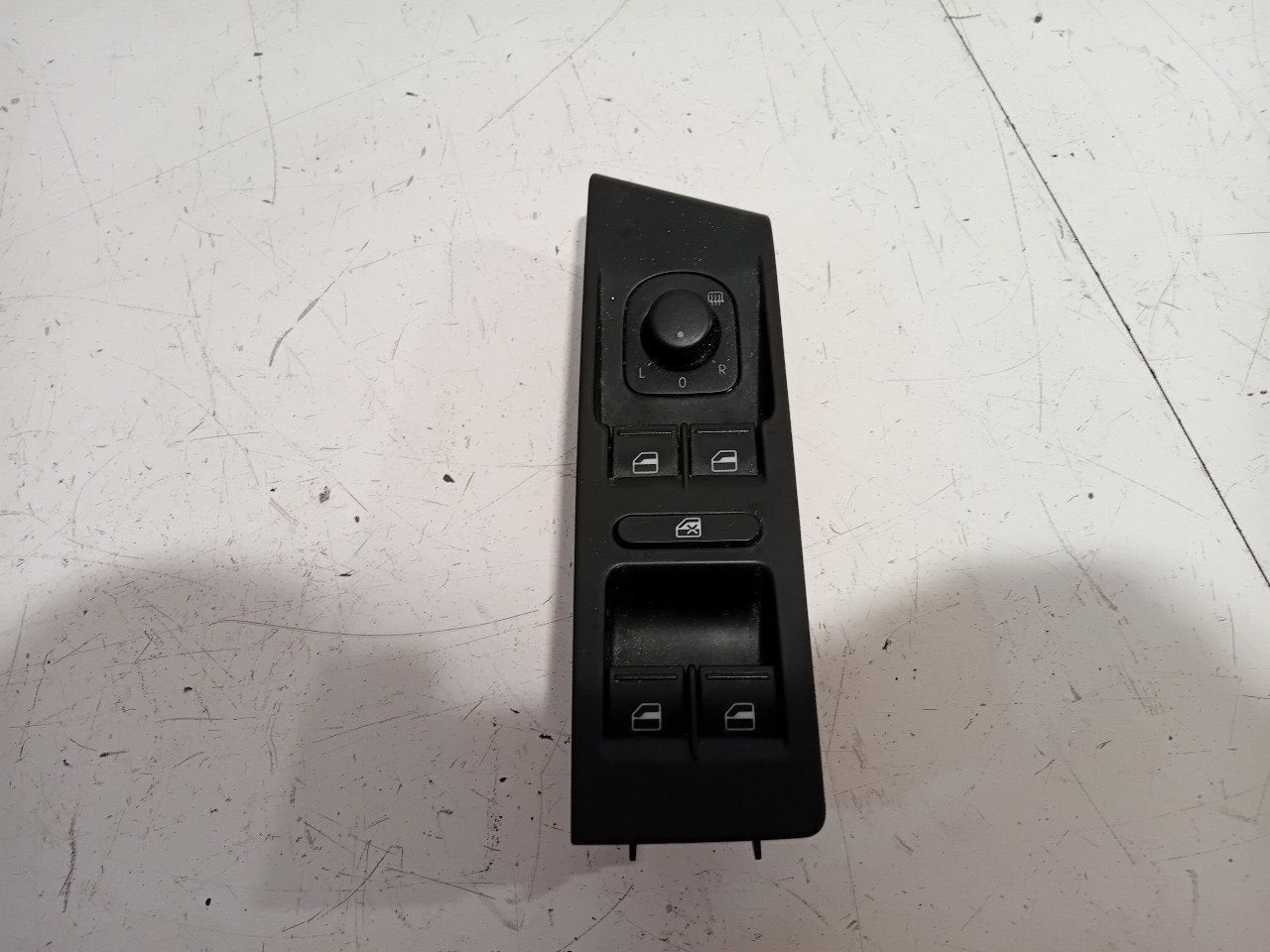 Bedieningspaneel elektrische ramen Volkswagen Passat, Onderdelen@venauto.nl, Van der Ven Autorecycling B.V., Gebruikt, Ettenseweg 76, 4706 PB Roosendaal, The Netherlands