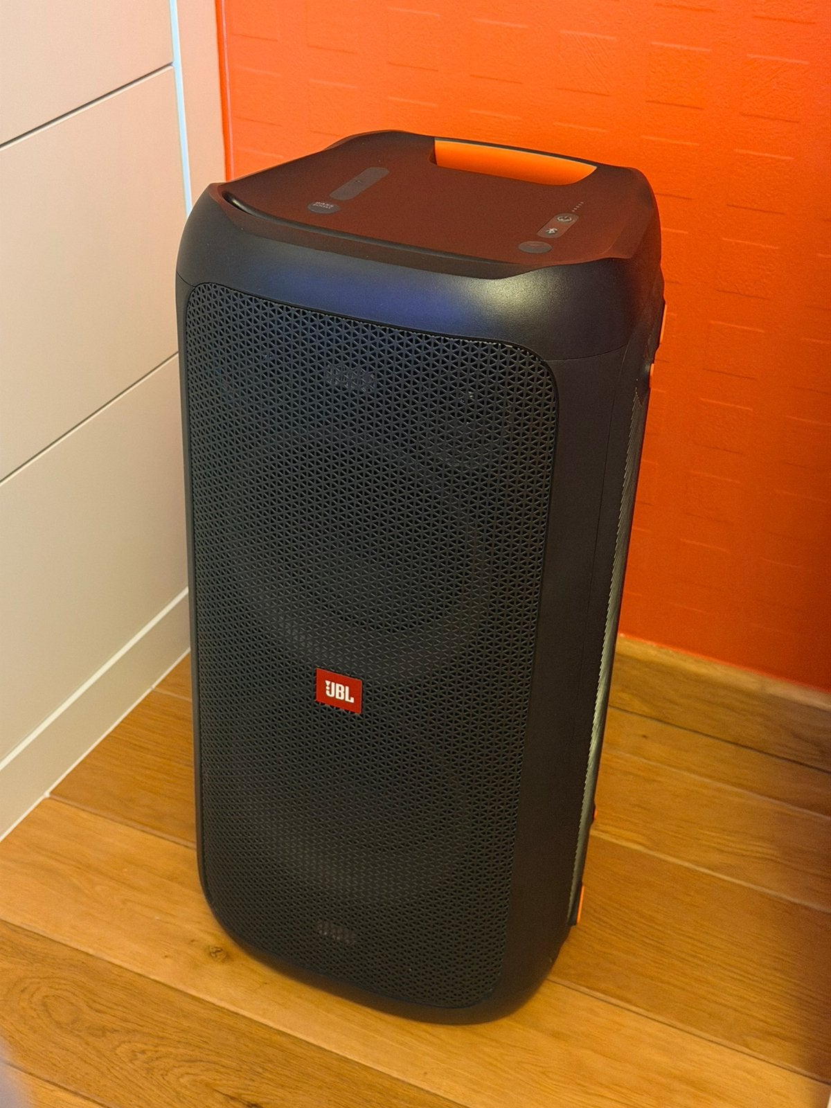 JBL Partybox 100, Audio, Tv en Foto, Luidsprekerboxen, Ophalen, Inclusief kabels, Party speaker, Zo goed als nieuw