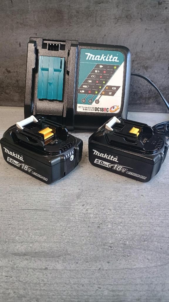 Makita-set - BL1850 18 V 5,0 Ah met 2 batterijen + oplader, Doe-het-zelf en Bouw, Ophalen of Verzenden