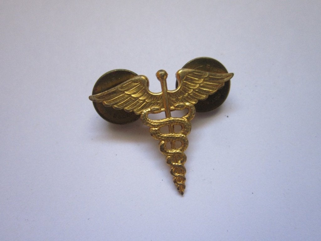 Amerikaanse badge voor doktershalsbanden ww2, Verzamelen, Verzenden, Overige soorten