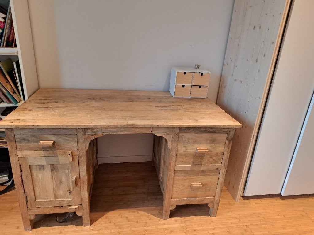 Bureau, vol hout, Met lades, Gebruikt, Hout, 74 cm