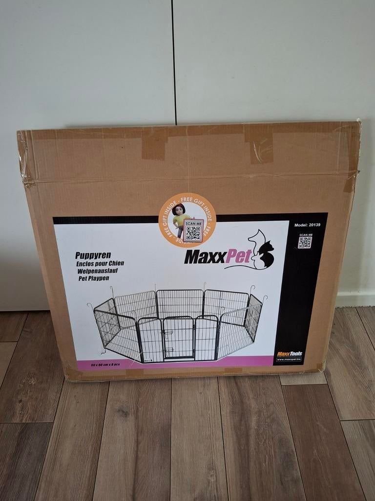 Puppyren, Dieren en Toebehoren, Hondenbenches, Ophalen, Zo goed als nieuw