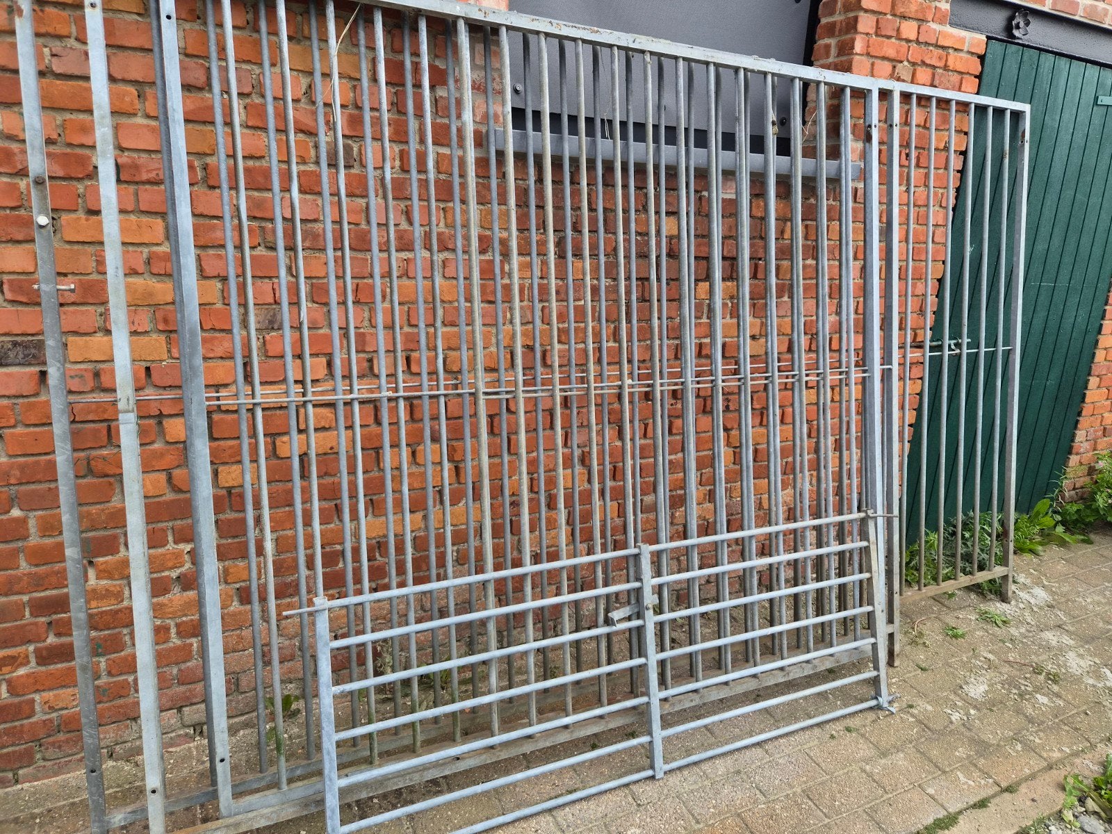 Honden kennel 3 panelen 172cm hoog met deur, Dieren en Toebehoren, Ophalen