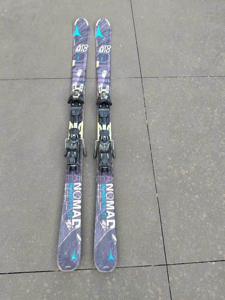 Ski's Atomic Nomad Blackeye Ti, Sports & Fitness, Ski & Ski de fond, Utilisé, Skis, Atomic, Carving, 160 à 180 cm, Enlèvement