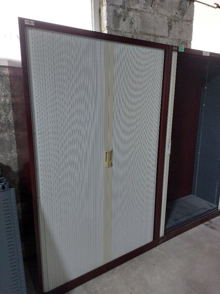 Armoire métallique avec étagères réglables, Enlèvement, Utilisé