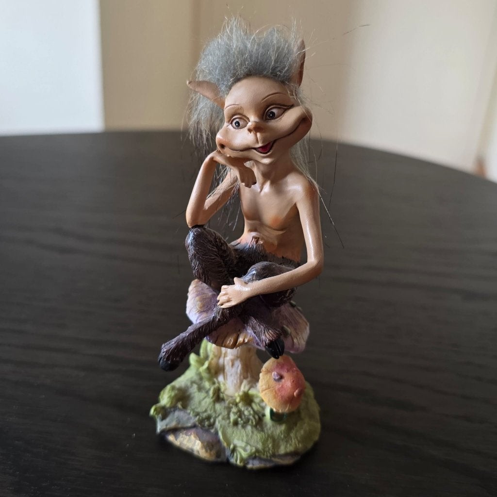 Origineel trolletje met echt haar op paddenstoel, Verzamelen, Poppetjes en Figuurtjes, Zo goed als nieuw, Ophalen