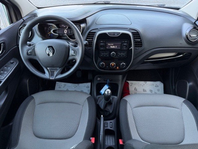 Renault Captur 0.9 TCe 1ste eigenaar 50 000 km NIEUWSTAAT !, Auto's, Dealer onderhouden, SUV of Terreinwagen, Zilver of Grijs